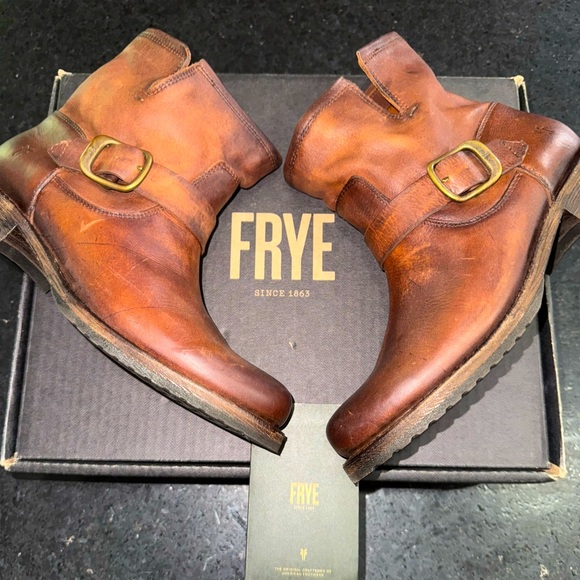 NEW FRYE VERONICA BOOTIE RICH BROWN BUTTERY SOFT GENUINE LEATHER BOOTS SZ 8.5 - Picture 1 of 15